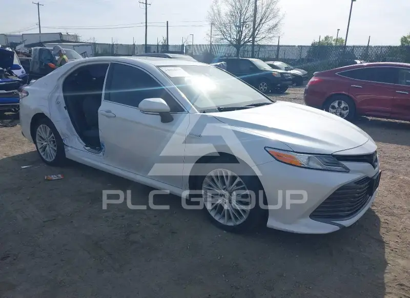 2020 Toyota CAMRY фото