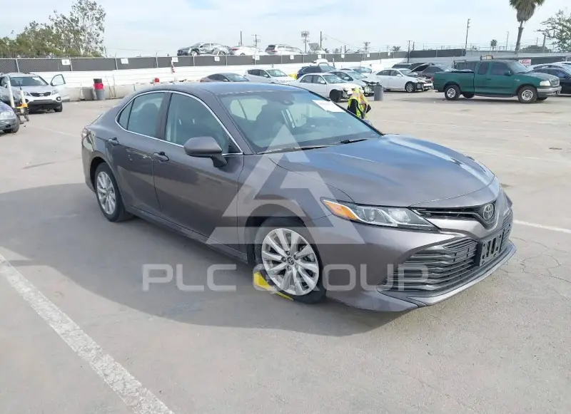 2020 Toyota CAMRY фото
