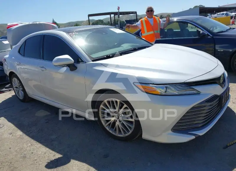 2020 Toyota CAMRY фото