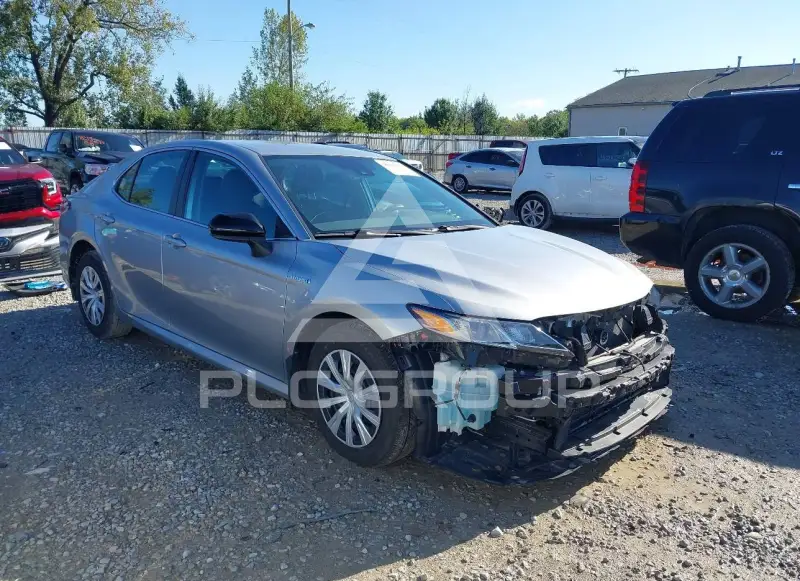 2020 Toyota CAMRY фото