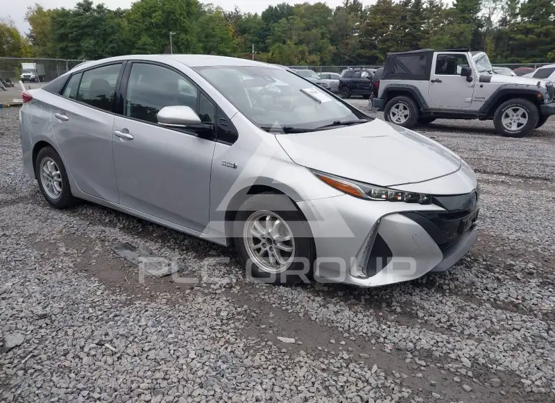 2020 Toyota PRIUS photo