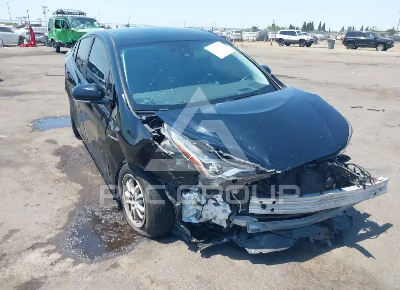 2020 Toyota PRIUS photo