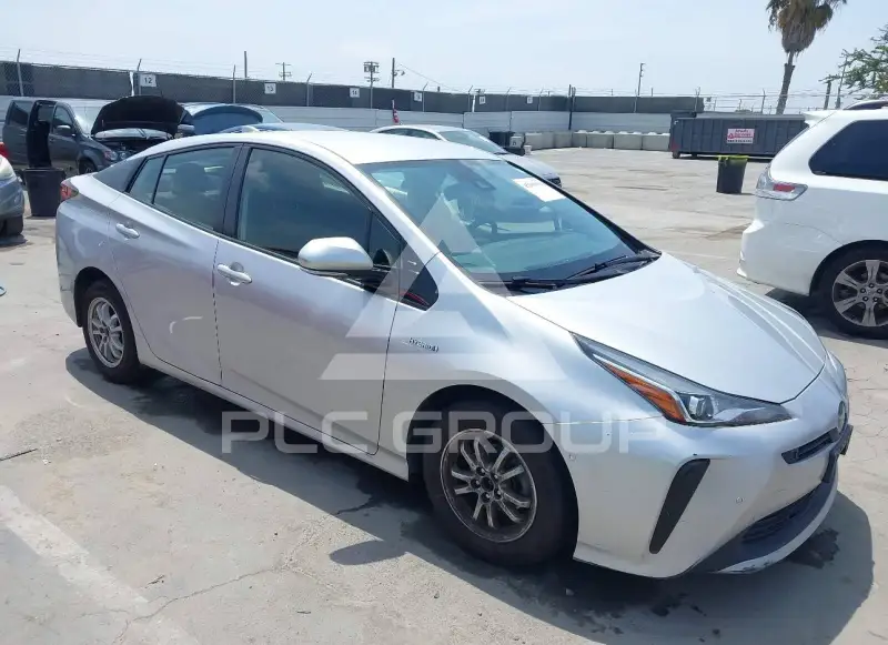 2020 Toyota PRIUS photo