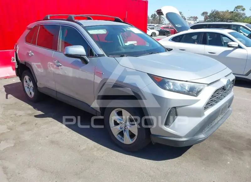 2020 Toyota RAV4 фото