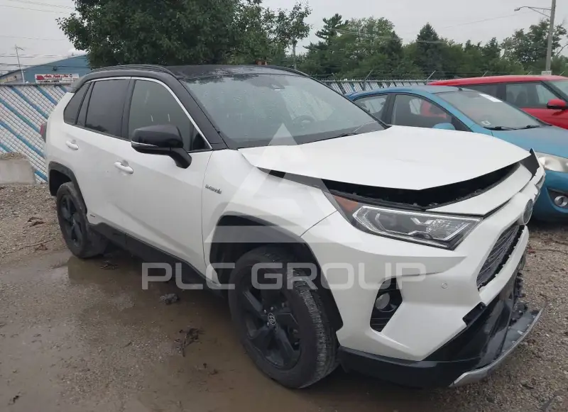2020 Toyota RAV4 фото