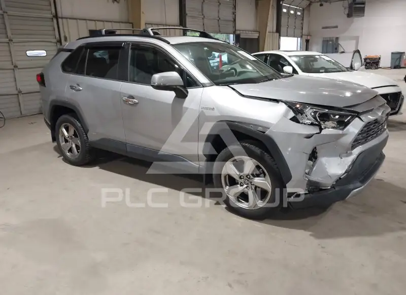 2020 Toyota RAV4 фото