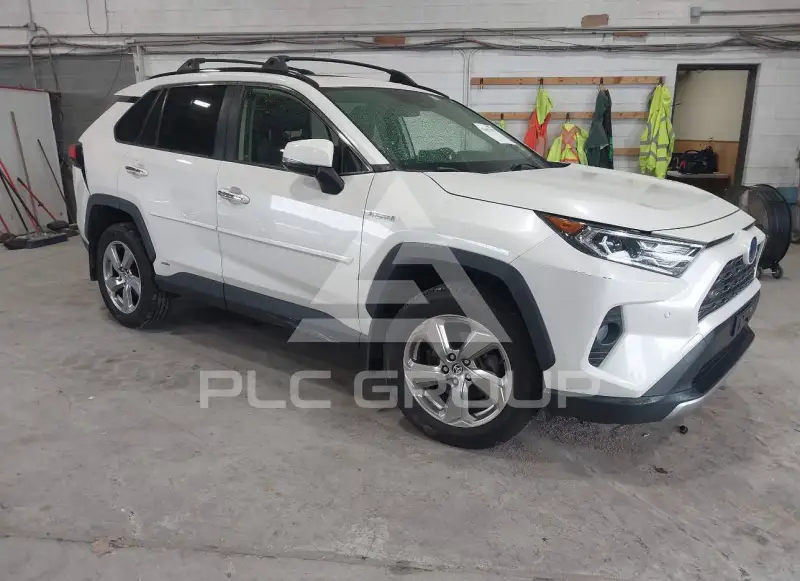 2020 Toyota RAV4 photo