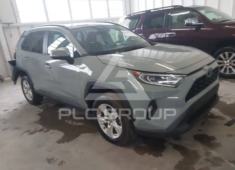 2020 Toyota RAV4 фото