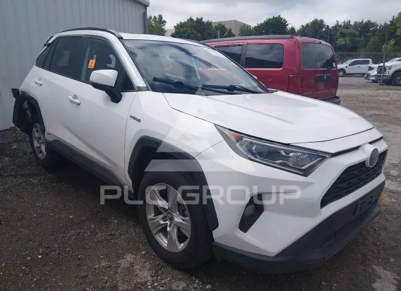 2020 Toyota RAV4 photo