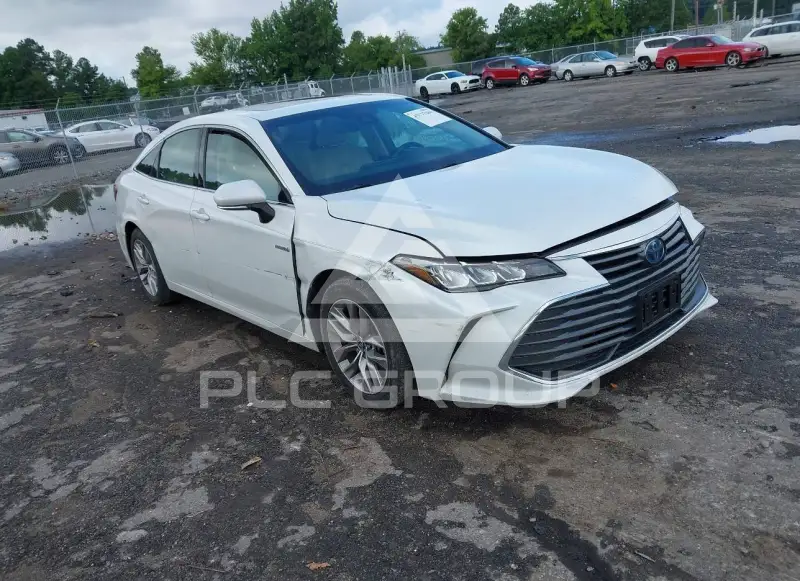 2020 Toyota AVALON фото