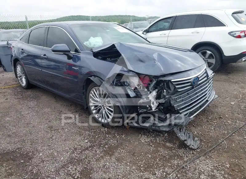 2020 Toyota AVALON photo