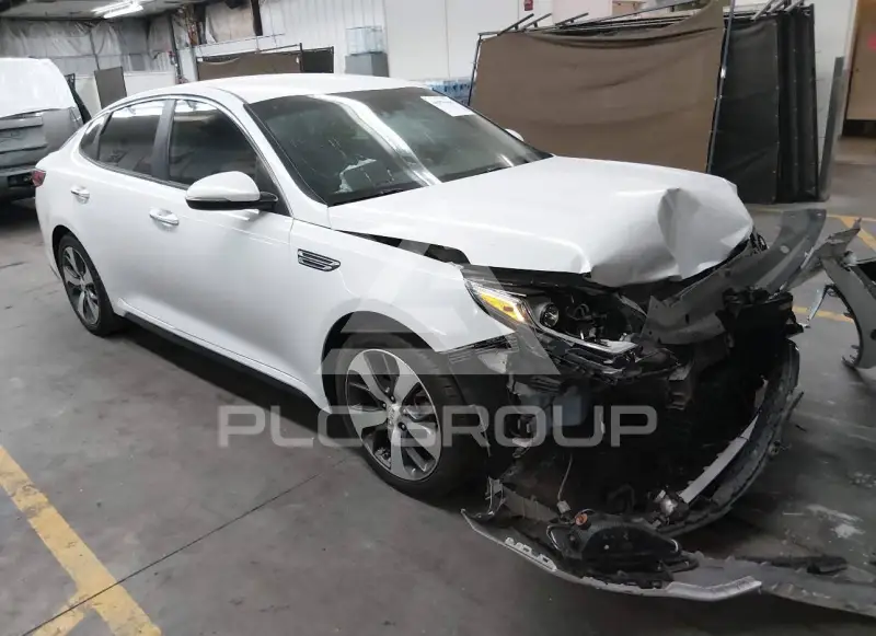 2020 KIA Optima photo