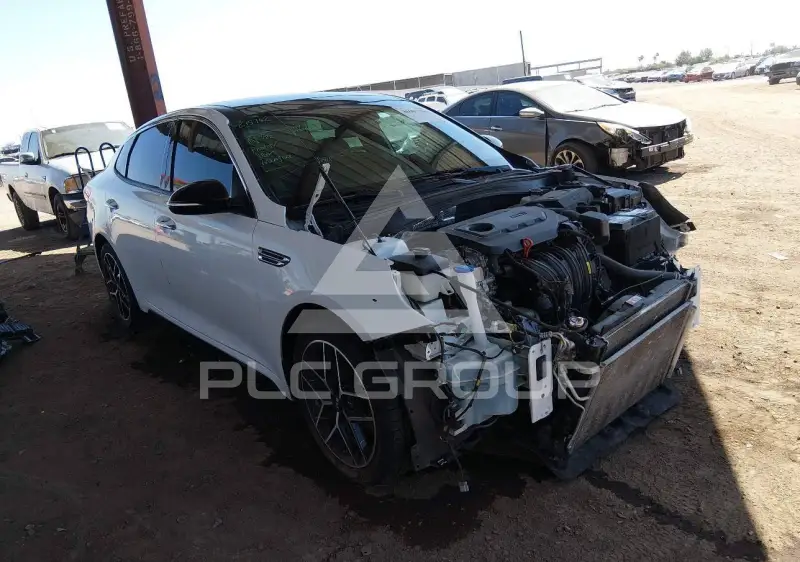 2020 KIA Optima photo