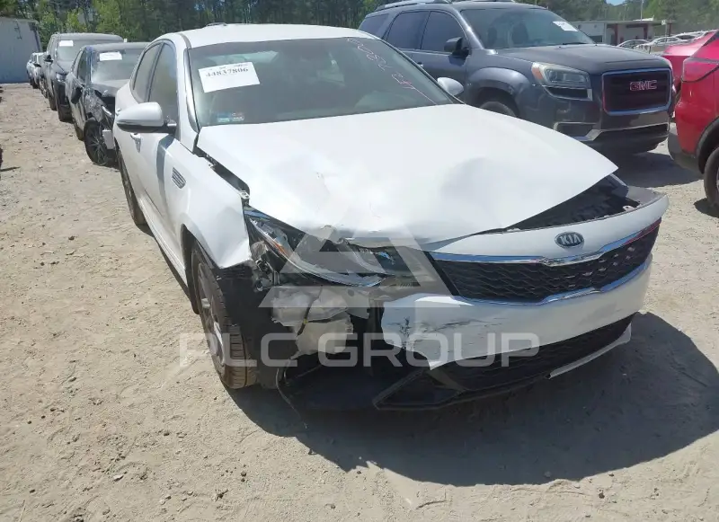 2020 KIA Optima photo