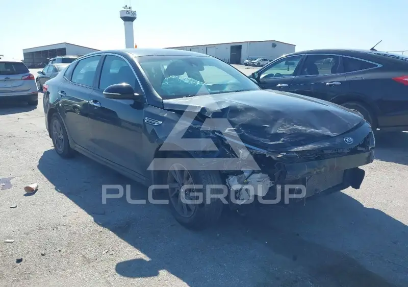 2020 KIA Optima photo