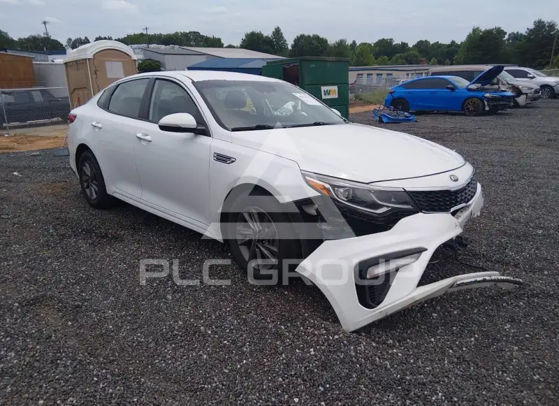 2020 KIA Optima photo