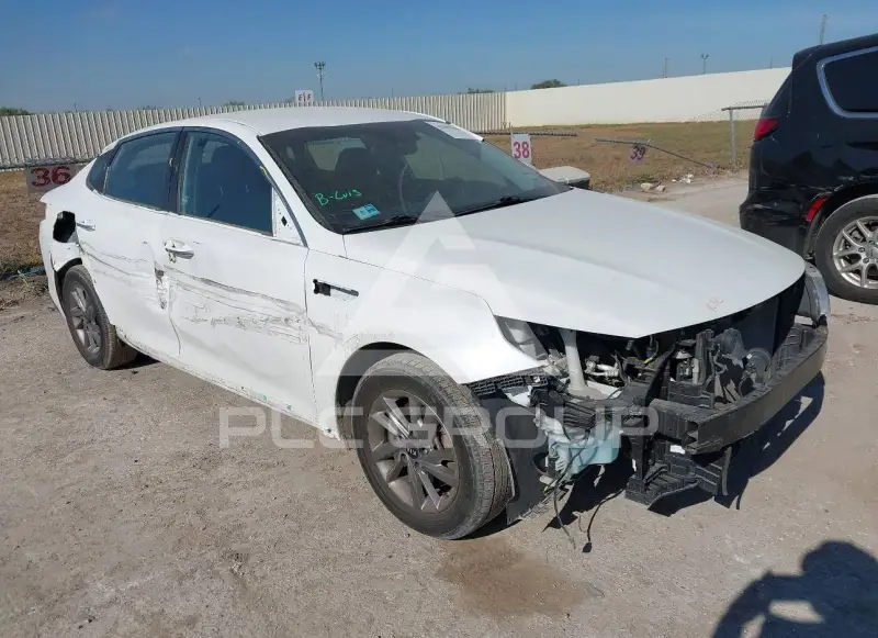 2020 KIA Optima photo