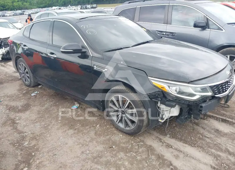 2020 KIA Optima photo