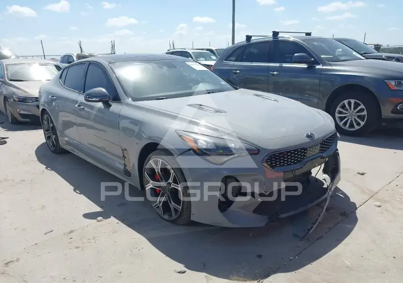 2020 KIA Stinger фото