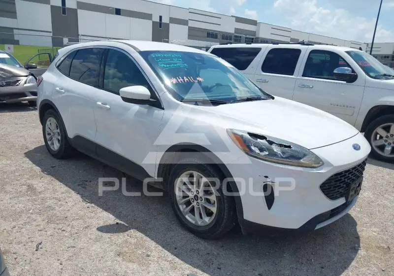2020 Ford ESCAPE photo