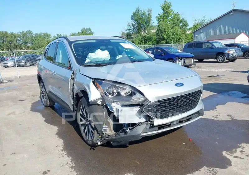 2020 Ford ESCAPE фото