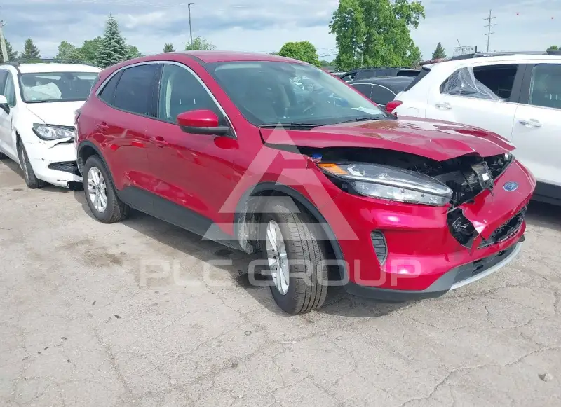 2020 Ford ESCAPE photo