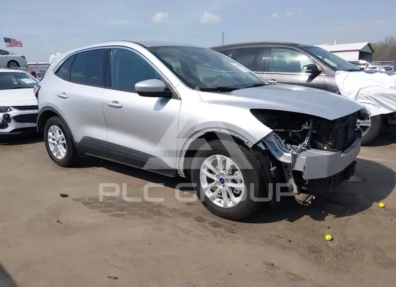 2020 Ford ESCAPE photo
