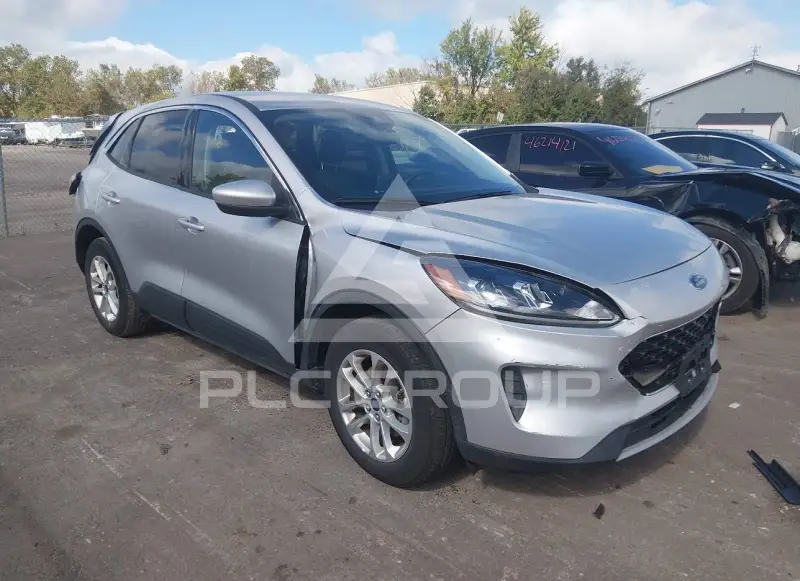 2020 Ford ESCAPE photo