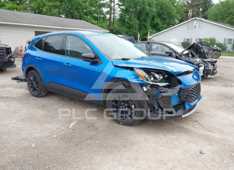 2020 Ford ESCAPE photo