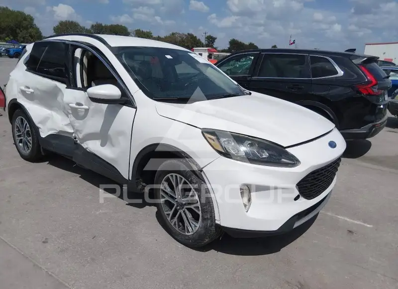 2020 Ford ESCAPE photo
