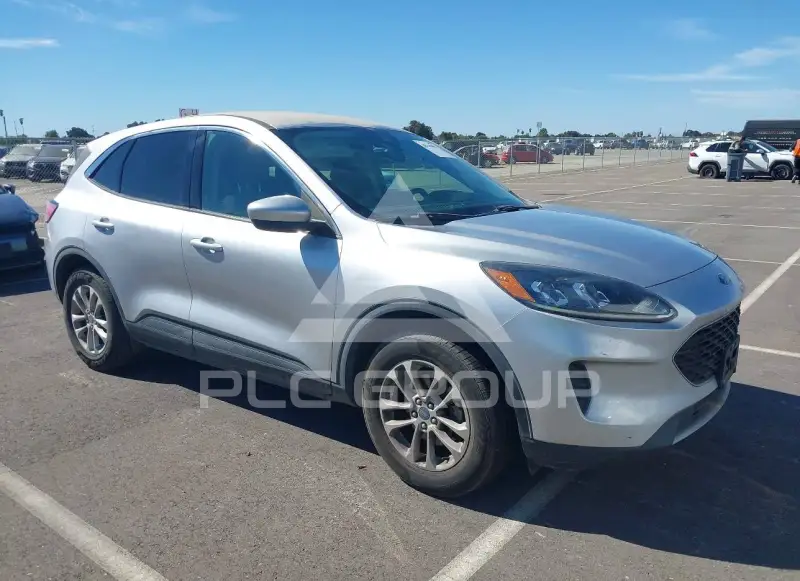 2020 Ford ESCAPE photo