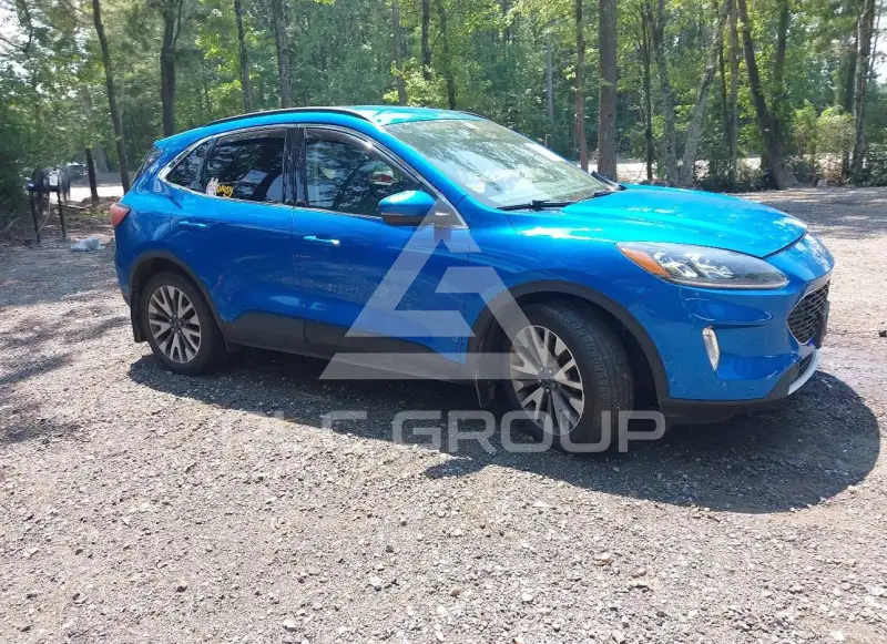 2020 Ford ESCAPE photo
