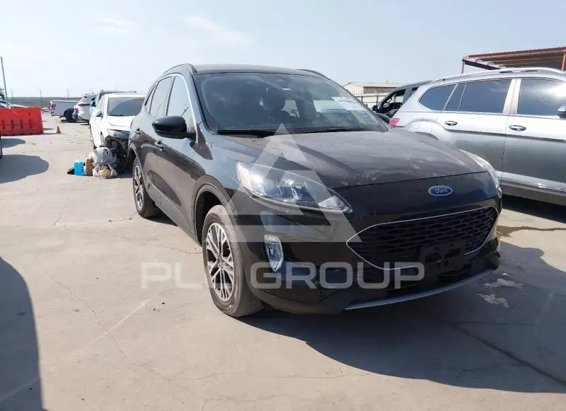 2020 Ford ESCAPE photo