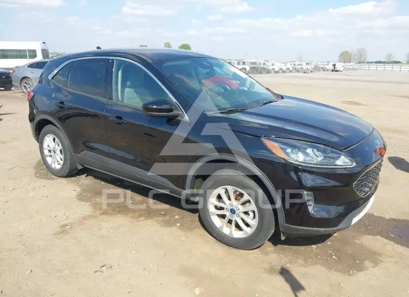 2020 Ford ESCAPE photo