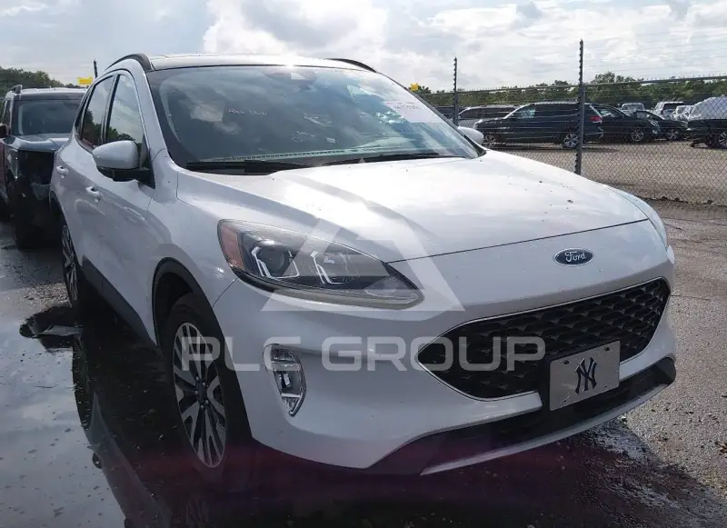 2020 Ford ESCAPE photo