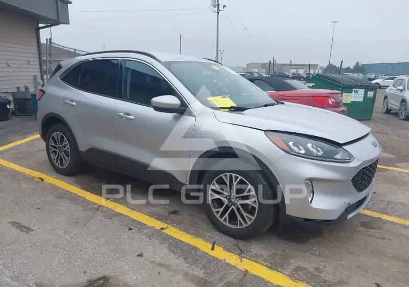 2020 Ford ESCAPE photo