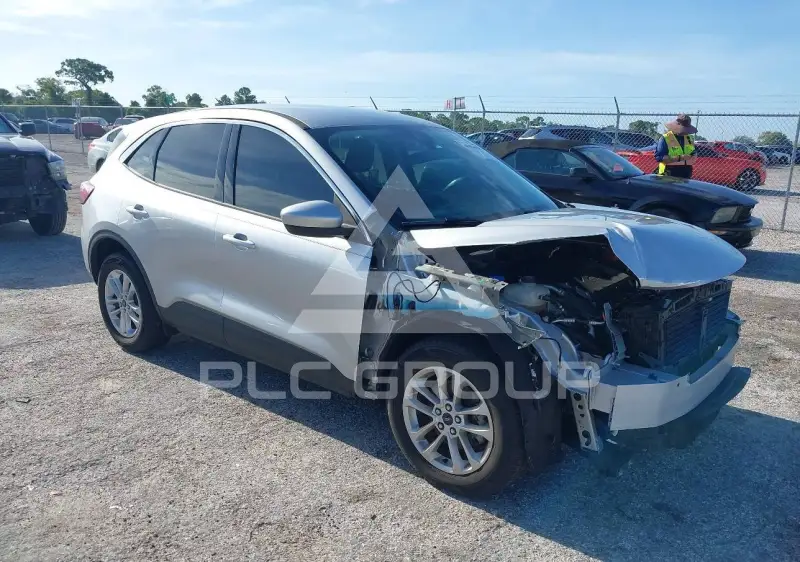 2020 Ford ESCAPE photo