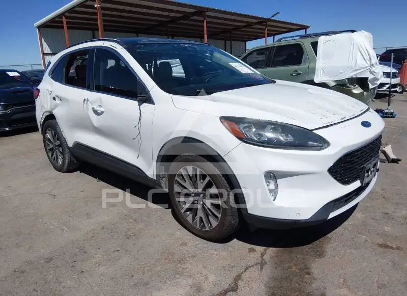 2020 Ford ESCAPE photo