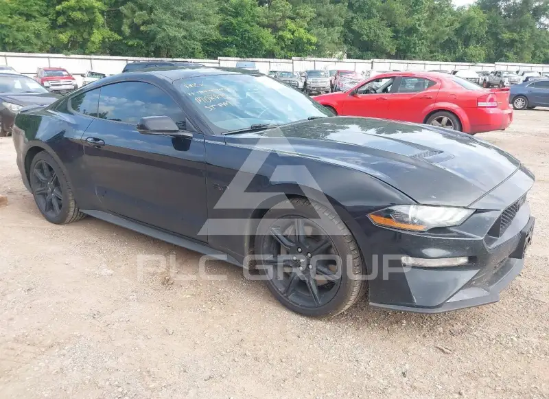 2020 Ford MUSTANG photo
