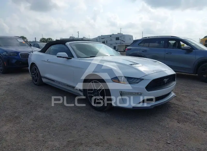 2020 Ford MUSTANG фото