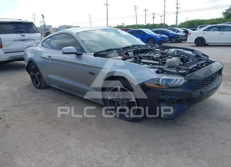 2020 Ford MUSTANG photo