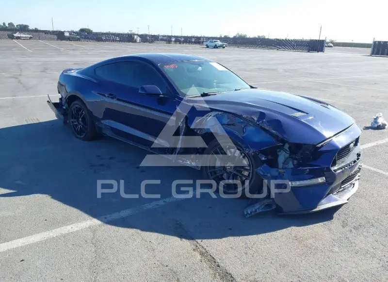 2020 Ford MUSTANG photo
