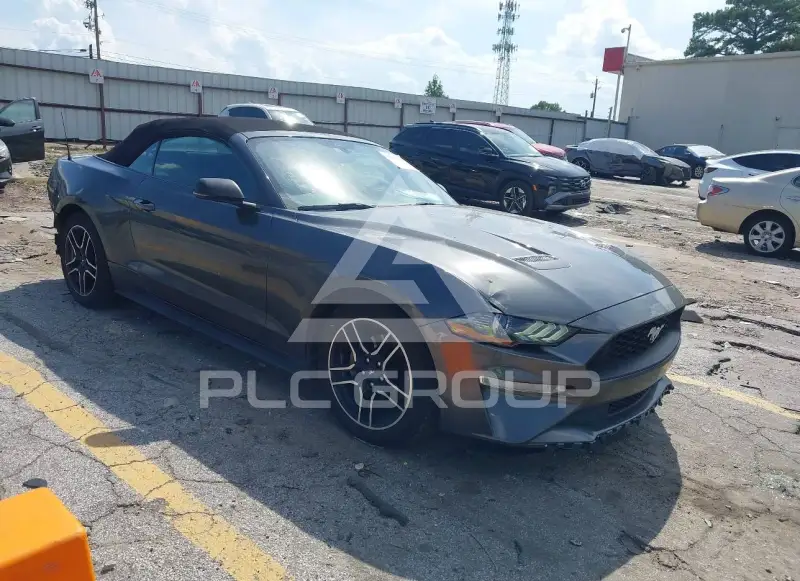 2020 Ford MUSTANG photo