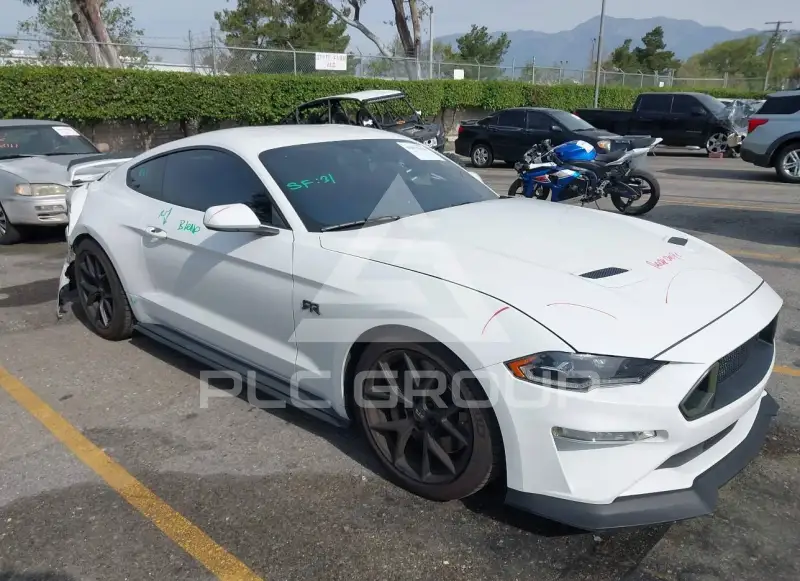 2020 Ford MUSTANG фото