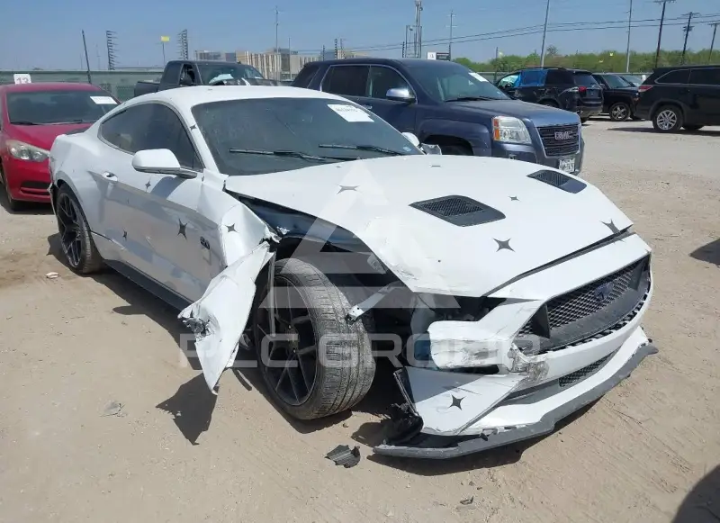2020 Ford MUSTANG фото