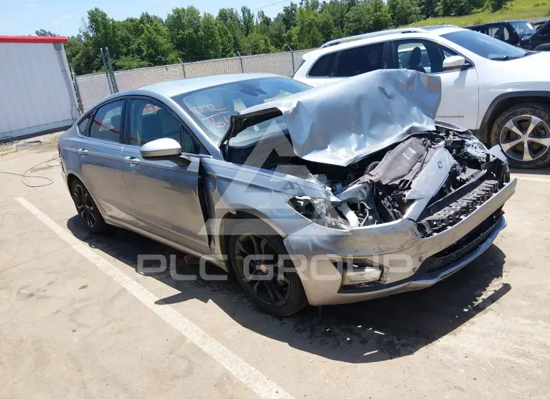 2020 Ford FUSION photo