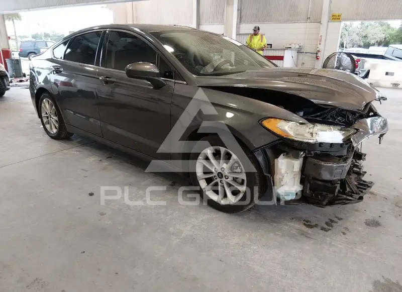 2020 Ford FUSION photo