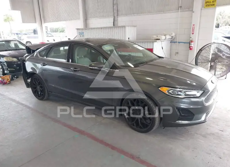 2020 Ford FUSION photo