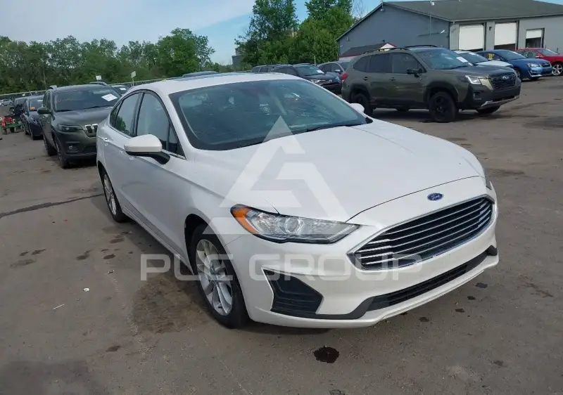 2020 Ford FUSION photo
