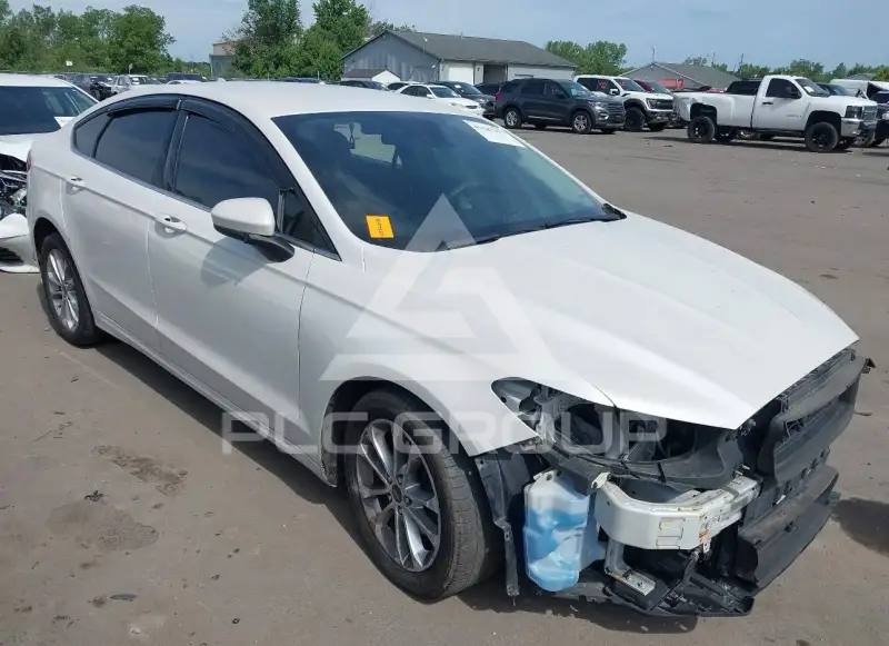 2020 Ford FUSION фото